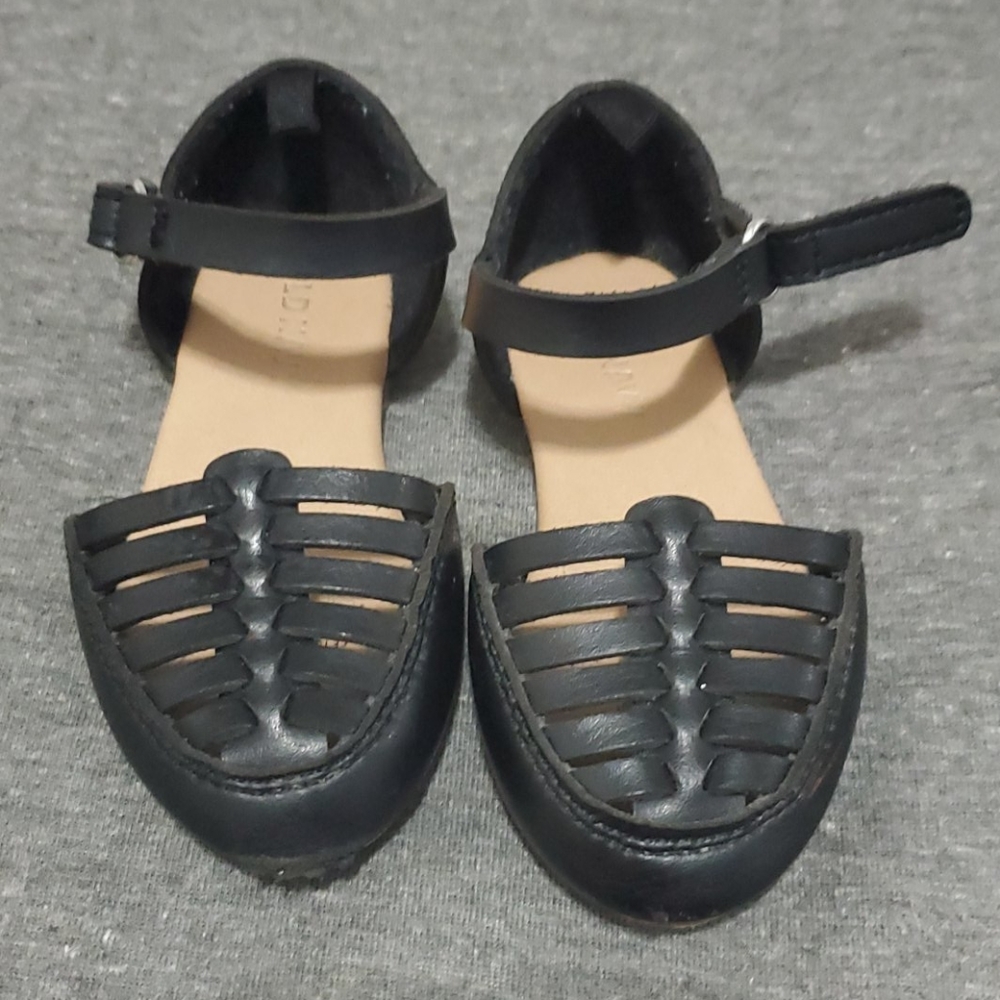 Black old navy flats for toddler